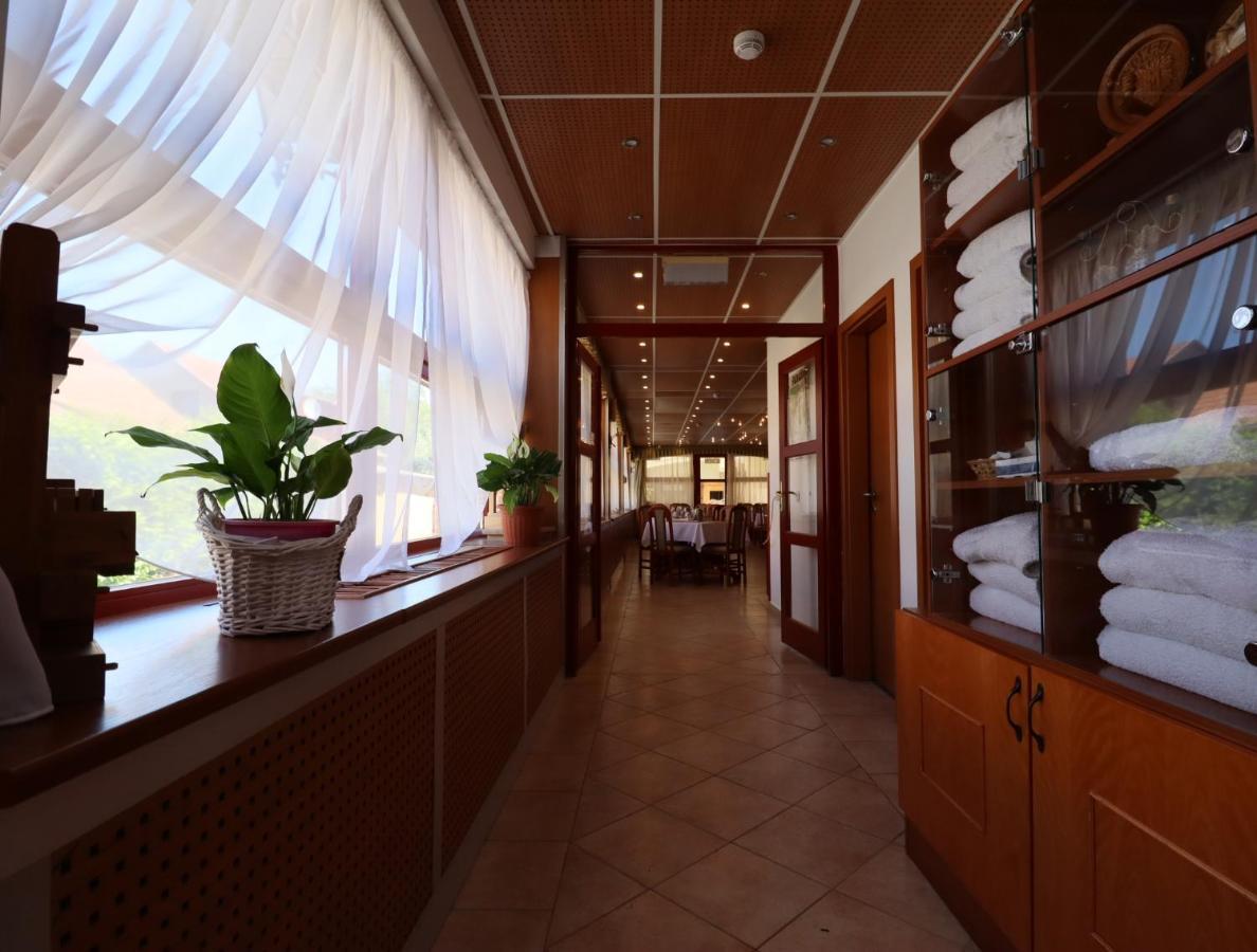 Toldi Fogado Hotel Tokaj Ngoại thất bức ảnh