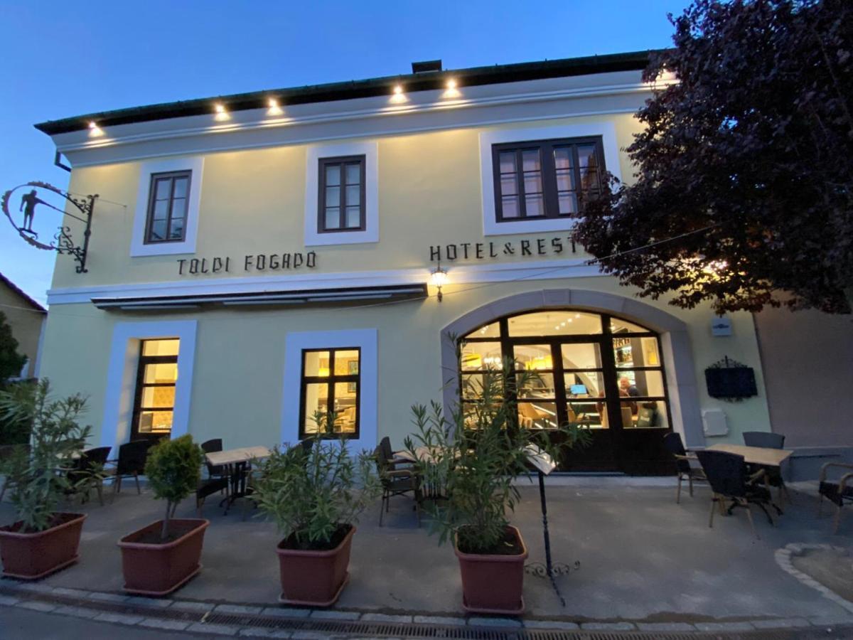 Toldi Fogado Hotel Tokaj Ngoại thất bức ảnh